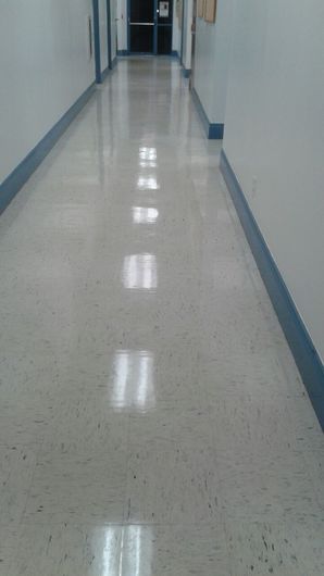 Commercial Floor Stripping & Waxing in Pompano Beach, FL (10)