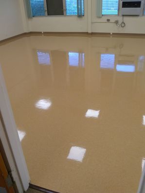 Floor Stripping & Waxing in Boc Raton, FL (1)